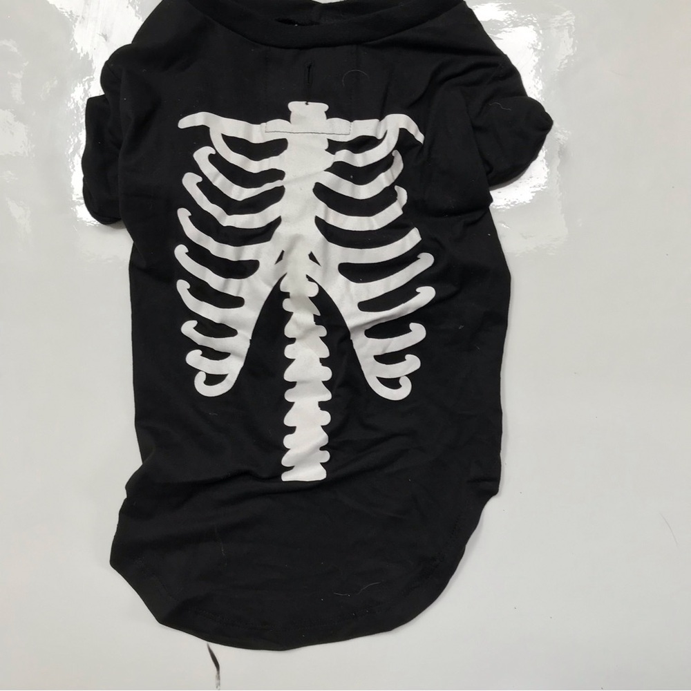 NWT Halloween skeleton shirt for dog Size M